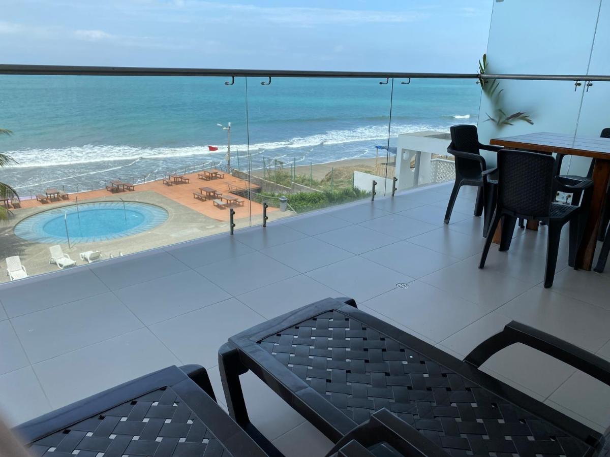 Departamentos Frente Al Mar En Playa Azul-tonsupa Apartment