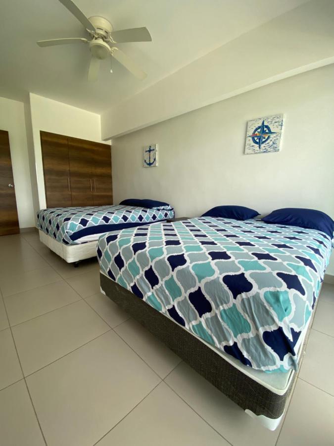 Departamentos Frente Al Mar En Playa Azul-tonsupa Apartment