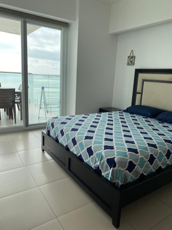 Apartamento Departamentos Frente Al Mar En Playa Azul-tonsupa Tonsupa