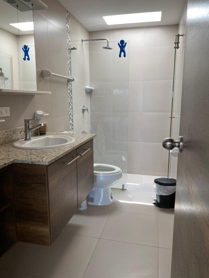 Apartamento Departamentos Frente Al Mar En Playa Azul-tonsupa Tonsupa